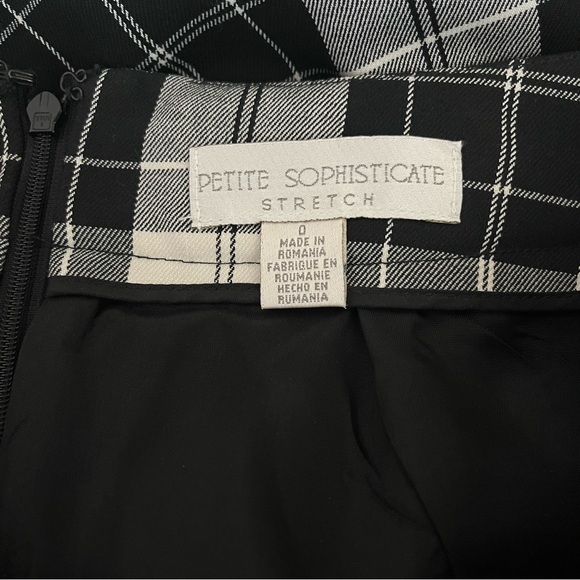 Petite Sophisticate Black White Plaid Mini Skirt Women's Size 0 Petite Pleated - Picture 6 of 6